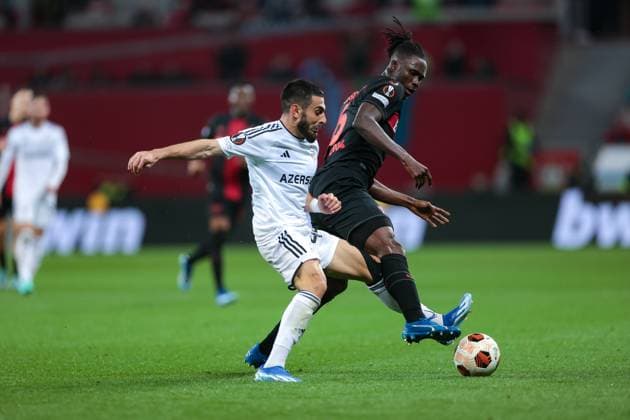 26 10 2023, Football, 2023 2024 season, UEFA Europa League, Group stage, Matchday 3, Bayer 04 Leverkusen Qarabag Agdam, v l Elvin Jafarguliyev Qarabag Agdam , Odilon Kossounou Bayer 04 Leverkusen , Leverkusen BayArena NRW Germany xRHR PHOTO DEx Copyright: DennisxEwert RHR-FOTOx RHR-FOTO DE