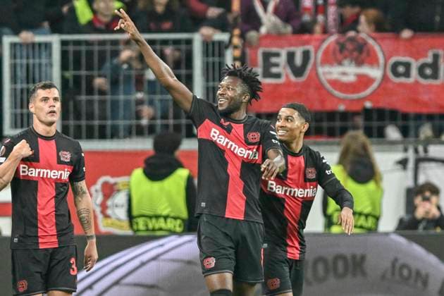 Edmond Tapsoba 12, Bayer Leverkusen cheers after scoring 5 1 with Amine Adli 21, Bayer Leverkusen 26 10 2023 Football Europa League, Bayer 04 Leverkusen vs Qarabag Agdam , BayArena, Leverkusen, NRW Germany Copyright: xpepphotox xHorstxMauelshagenx pep00321, pep_20231026_hm
