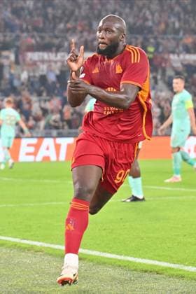 IPP20231026 Football - soccer: UEFA Europa League 2023 2024, A.S. Roma - SK Slavia Prague, Romelu Lukaku esulta dopo il suo gol per il 2 a 0 della Roma (Verwendung nur in Deutschland - GERMANY ONLY) *** IPP20231026 Football soccer UEFA Europa League 2023 2024, A S Roma SK Slavia Prague, Romelu Lukaku esulta dopo il suo gol per il 2 a 0 della Roma Use only in Germany GERMANY ONLY 