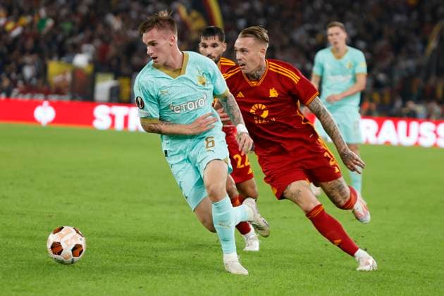 26th October 2023, Stadio Olimpico, Rome, Italy; Europa League Football; Roma versus Slavia Prague; Conrad Wallem of Slavia Prague and Rick Karsdorp of Roma  ActionPlus12569257 NaFoto