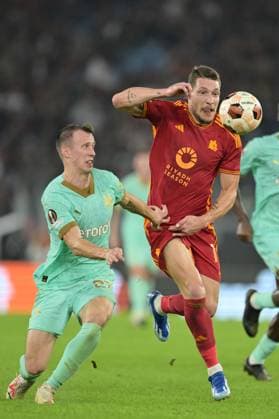 Foto Alfredo Falcone LaPresse 26 Ottobre 2023 - Roma, Italia - calcio - Roma vs Slavia Praga - Uefa Europa League 2023-2024 Girone G - Stadio Olimpico di Roma. Nella foto: Andrea Belotti (11 AS Roma) Tomas Vlcek (SK Slavia Praha) Foto Alfredo Falcone LaPresse October 26, 2023 Rome, Italy - sport, soccer - Roma vs Slavia Praga - Uefa Europe League 2023-2024 Group G - Olimpic Stadium & xee;n Rome. In the pic: Andrea Belotti (11 AS Roma) , Tomas Vlcek (SK Slavia Praha)  Copyright: xAlfredoxFalcone LaPressex