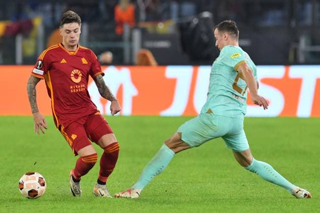 26th October 2023; Stadio Olimpico, Rome, Italy: Uefa Europa League,AS Roma versus Slavia Prague; Nicola Zalewski of AS Roma tackles David Doudera of Slavia Prague  ActionPlus12569274 AllShotLive