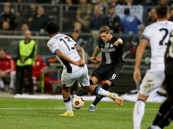 SOCCER - UEFA EL, Sturm vs Atalanta GRAZ,AUSTRIA,26.OCT.23 - SOCCER - UEFA Europa League, SK Sturm Graz vs Atalanta Bergamo Calcio. Image shows Ederson and and Alexander Prass (Sturm).  GEPAxpictures xHansxOberlaender