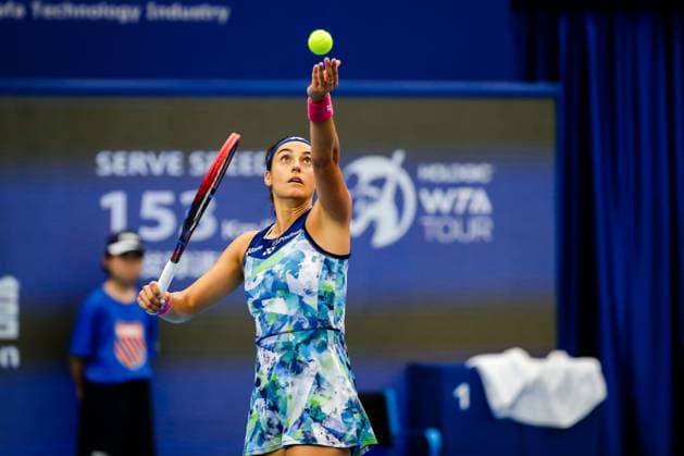 ZHUHAI, CHINA - OCTOBER 27: Caroline Garcia of France serves in the Women s Singles match against Beatriz Haddad Maia of Brazil on day seven of WTA, Tennis Damen Elite Trophy Zhuhai 2023 in October 27, 2023 in Zhuhai, Guagdong Province of China.  Copyright: xVCGx 111461455689