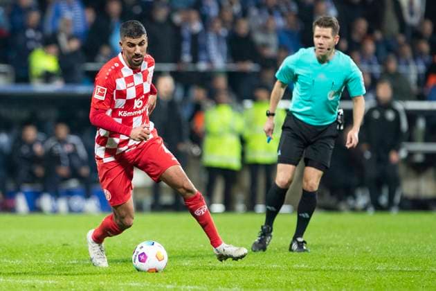 Bundesliga, VfL Bochum - 1. FSV Mainz 05, 27.10.2023 Aymen Barkok (1. FSV Mainz 05, 4). 1. Fussball Bundesliga, VfL Bochum - 1. FSV Mainz 05, Bundesliga, 9. Spieltag, am 27.10.2023, Vonovia-Ruhrstadion, Bochum DFL regulations prohibit any use of photographs as image sequences and or quasi-video *** Bundesliga, VfL Bochum 1 FSV Mainz 05, 27 10 2023 Aymen Barkok 1 FSV Mainz 05, 4 1 Football Bundesliga, VfL Bochum 1 FSV Mainz 05, Bundesliga, 9 Matchday, on 27 10 2023, Vonovia Ruhrstadion, Bochum DFL regulations prohibit any use of photographs as image sequences and or quasi video Copyright: xBEAUTIFULxSPORTS Meuselx
