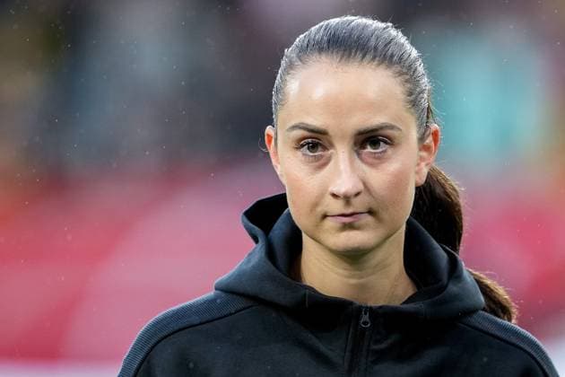 Sara Däbritz DFB Women, 13 , single image, single photo, action, action, portrait, portrait, 27 10 2023, Sinsheim Germany , football, women, UEFA Women s Nations League, Germany Wales, 27 10 2023, Sinsheim Germany , football, women, UEFA Women s Nations League, Germany Wales, DFB DFL REGULATES PROHIBIT ANY USE OF PHOTOGRAPHS AS IMAGE SEQUENCES AND OR QUASI VIDEO xozx