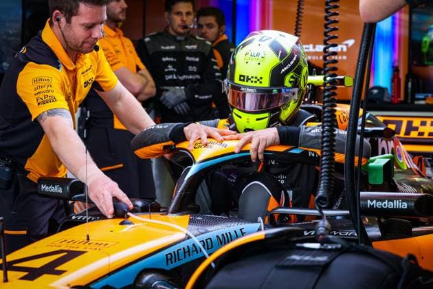 NORRIS Lando (gbr), McLaren F1 Team MCL60, portrait during the 2023 Formula 1 Grand Premio de la Ciudad de Mexico, 19th round of the 2023 Formula One World Championship, WM, Weltmeisterschaft from October 27 to 29, 2023 on the Autodromo Hermanos Rodriguez, in Mexico City, Mexico - F1 - MEXICO CITY GRAND PRIX 2023 DPPI Panoramic  00123042_G0OD1848