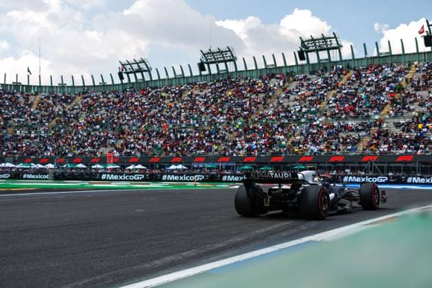 HADJAR Isack (fra), Scuderia AlphaTauri AT04, action during the 2023 Formula 1 Grand Premio de la Ciudad de Mexico, 19th round of the 2023 Formula One World Championship, WM, Weltmeisterschaft from October 27 to 29, 2023 on the Autodromo Hermanos Rodriguez, in Mexico City, Mexico - F1 - MEXICO CITY GRAND PRIX 2023 DPPI Panoramic  00123042_F12023GP20MEX_JK216027