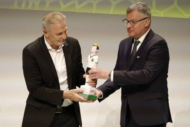 Jörg Jakob re Kicker Editor-in-Chief, presented the Walter Bensemann Prize 2023 to Karl Heinz Körbel German Football Culture Award 2023 Nuremberg Copyright: xZichyx Eibner-Pressefotox EP_rzy
