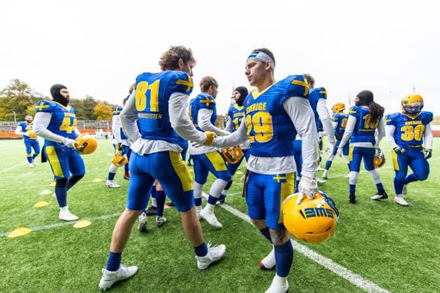 231028 Sebastian Johansson and Carl Henriksson of Sweden ahead of the IFAF European Championship Bronze Medal Game between Sweden and Italy on October 28, 2023 in Gothenburg Photo Michael Erichsen BILDBYRAN COP 89 MI0562 american football sweden italy ifaf european championship bronze medal game bbeng sweden sverige italy italia italien  Copyright: MICHAELxERICHSEN BB231028MI010