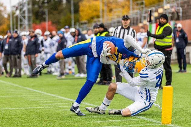 231028 Theodor Landström of Sweden and Andrea Fantin of Italy during the IFAF European Championship Bronze Medal Game between Sweden and Italy on October 28, 2023 in Gothenburg Photo Michael Erichsen BILDBYRAN COP 89 MI0562 american football sweden italy ifaf european championship bronze medal game bbeng sweden sverige italy italia italien  Copyright: MICHAELxERICHSEN BB231028MI023