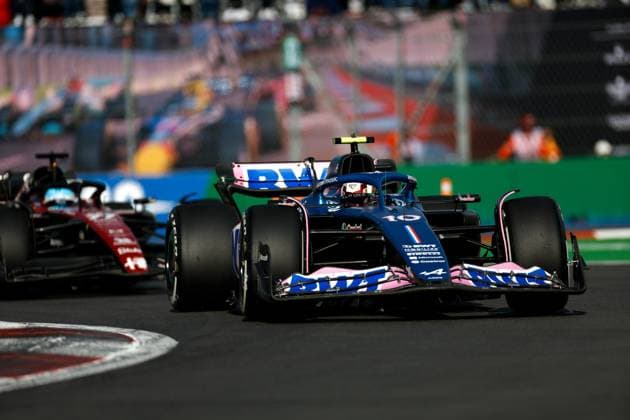 10 GASLY Pierre (fra), Alpine F1 Team A523, action during the 2023 Formula 1 Grand Premio de la Ciudad de Mexico, 19th round of the 2023 Formula One World Championship, WM, Weltmeisterschaft from October 27 to 29, 2023 on the Autodromo Hermanos Rodriguez, in Mexico City, Mexico - F1 - MEXICO CITY GRAND PRIX 2023 DPPI Panoramic  00123042_F12023GP20MEX_JK219134