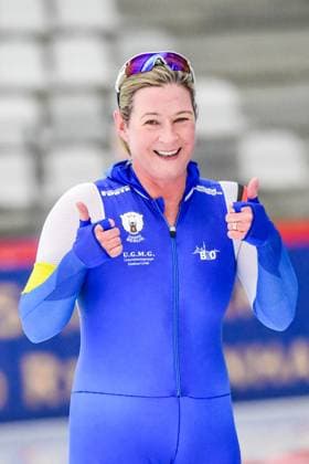 EISSCHNELLLAUF - Jubel von PECHSTEIN Claudia (EJB) bei der Deutschen Meisterschaft Einzelstrecken Eisschnelllauf über 5.000m incl. int. Invitation Race in Inzell am 28.10.2023, Deutschland, Oberbayern, Traunstein Inzell Max-Aicher-Arena Oberbayern Deutschland *** ICE SNOW RACING cheers of PECHSTEIN Claudia EJB at the German Championship single track speed skating over 5 000m incl int Invitation Race in Inzell on 28 10 2023, Germany, Upper Bavaria, Traunstein Inzell Max Aicher Arena Upper Bavaria Germany