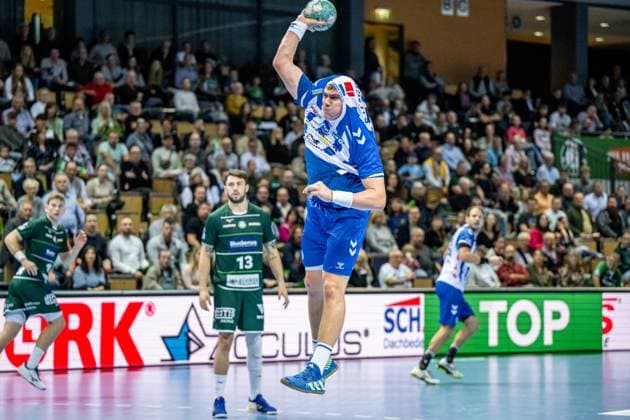 Bilder des Jahres 2023, Sport 10 Oktober Sport Themen der Woche KW43 Sport Bilder des Tages Handball Bundesliga; HSG Wetzlar - TVB Stuttgart, 29.10.23 Lukas Laube ( 24 TVB Stuttgart) Handball Bundesliga; HSG Wetzlar - TVB Stuttgart: Wetzlar, 29.10.23 *** Handball Bundesliga HSG Wetzlar TVB Stuttgart, 29 10 23 Lukas Laube 24 TVB Stuttgart Handball Bundesliga HSG Wetzlar TVB Stuttgart Wetzlar, 29 10 23 Copyright: xBEAUTIFULxSPORTS Roeczeyx