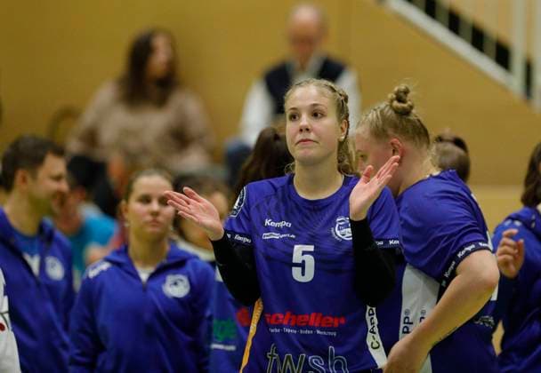 Volleyball Hesse 2 Bundesliga South Women 29 10 2023 TG Bad Soden ws VC Wiesbaden II red v l Chiara Fach TG Bad Soden No 5 Sport TG Bad Soden VC Wiesbaden II