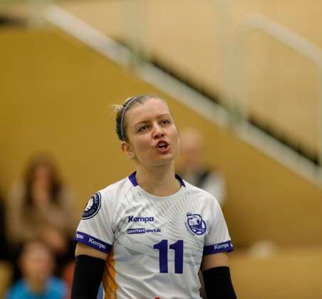 Volleyball Hesse 2 Bundesliga South Women 29 10 2023 TG Bad Soden ws VC Wiesbaden II red v l Monika Dolezajova TG Bad Soden Nr 11 Sport TG Bad Soden VC Wiesbaden II