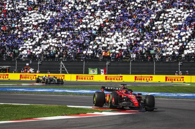 16 LECLERC Charles (mco), Scuderia Ferrari SF-23, action during the 2023 Formula 1 Grand Premio de la Ciudad de Mexico, 19th round of the 2023 Formula One World Championship, WM, Weltmeisterschaft from October 27 to 29, 2023 on the Autodromo Hermanos Rodriguez, in Mexico City, Mexico - F1 - MEXICO CITY GRAND PRIX 2023 - RACE DPPI Panoramic  G0OD6825