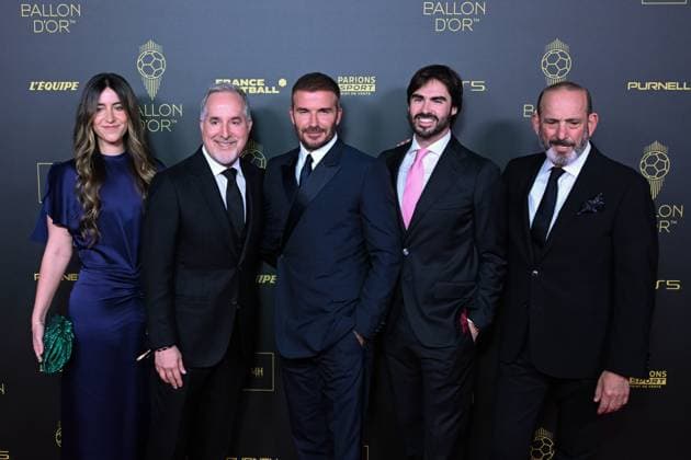 Jorge Mas Santos - David Beckham - Jose Mas et guests FOOTBALL : Ballon d Or 2023 - Paris - 30 10 2023 FedericoPestellini Panoramic 
