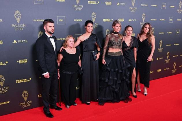 Alba Redondo et sa famille FOOTBALL : Ballon d Or 2023 - Paris - 30 10 2023 FedericoPestellini Panoramic 