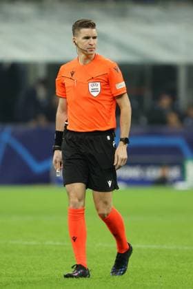 FRANCOIS LETEXIER, Arbitro, Referee, Champions League, 2023-24, Inter vs Salzburg 2-1, 24-10-2023, Azione, Action, Single shot CHAMPIONS LEAGUE 2023-24 INTER-SALISBURGO 2-1