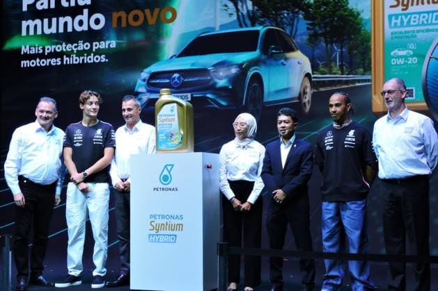 RECORD DATE NOT STATED Collective of Mercedes-AMG drivers Lewis Hamilton and George Russell Sao Paulo, 01 11 2023 - ESPORTES FORMULA1 MERCEDES - Formula 1 drivers Lewis Hamilton and George Russel participated in a press conference, PK, Pressekonferenz promoted by Petronas at Palacio Tangara, south of Sao Paulo (Foto: Leandro Chemalle Thenews2 imago images) SPO  Copyright: xLeandroxChemallex