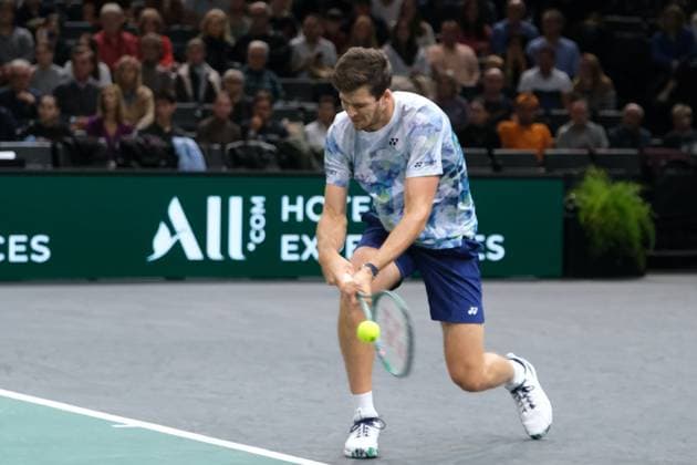 November 3, 2023, Paris, France: Polish player HUBERT HURKACZ returns the ball to Bulgarian player GRIGOR DIMITROV.during the quarter final of Rolex Paris Masters 1000 tournament at Paris Accor Arena Stadium - France Paris France - ZUMAp119 20231103_zaf_p119_021 Copyright: xPierrexSteveninx