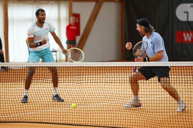 Sriram Balaji, Andre Begemann cheer after the victory,Cheers,Joy,Emotion, Mens Doubles Tennis Wolffkran Open ATP Challenger TC Ismaning Ismaning Bavaria Germany 3 November 2023 Â Copyright: xJuergenxHasenkopfx