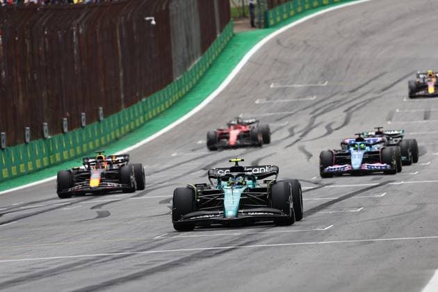 Formula 1 Rolex Sao Paulo Grand Prix 2023 03 11 2023, Autodromo Jose Carlos Pace, Interlagos, Formula 1 Rolex Sao Paulo Grand Prix 2023 , pictured Fernando Alonso ESP , Aston Martin Aramco Cognizant Formula One Team, Max Verstappen NLD , Oracle Red Bull Racing nordphotoxGmbHx xBratic nph00250