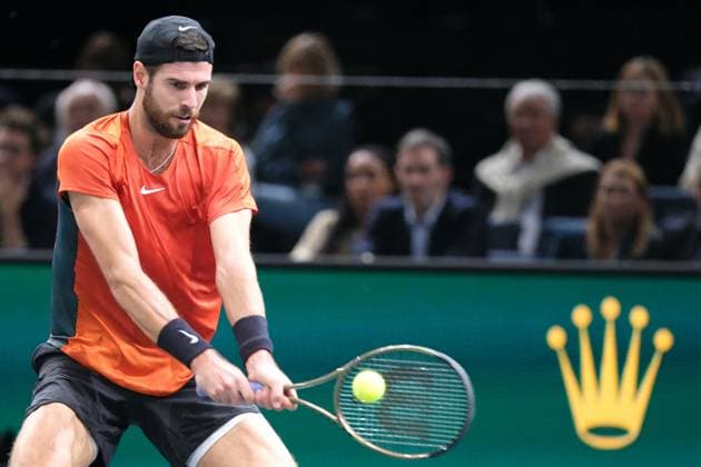 November 3, 2023, Paris, France: Russian player KAREN KHACHANOV returns the ball to Greek player STEFANOS TSITSIPAS during the quarter final of Rolex Paris Masters 1000 tournament at Paris Accor Arena Stadium - France..Tsitsipas won: 6:3 6:4 Paris France - ZUMAp119 20231103_zaf_p119_030 Copyright: xPierrexSteveninx