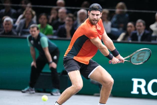 November 3, 2023, Paris, France: Russian player KAREN KHACHANOV returns the ball to Greek player STEFANOS TSITSIPAS during the quarter final of Rolex Paris Masters 1000 tournament at Paris Accor Arena Stadium - France..Tsitsipas won: 6:3 6:4 Paris France - ZUMAp119 20231103_zaf_p119_032 Copyright: xPierrexSteveninx