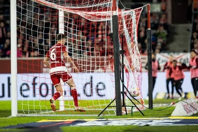 2 Soccer Bundesliga Fortuna Duesseldorf 1895 SV Wehen Wiesbaden 03 11 2023 Yannik Engelhardt Fortuna Duesseldorf, 6 shortened to 1 3 2 Soccer Bundesliga, Fortuna Duesseldorf 1895 SV Wehen Wiesbaden, Duesseldorf, Merkur Spiel Arena DFL REGULATIONS PROHIBIT ANY USE OF PHOTOGRAPHS AS IMAGE SEQUENCES AND OR QUASI VIDEO Copyright: xBEAUTIFULxSPORTS Wunderlx