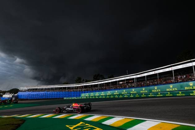 11 PEREZ Sergio (mex), Red Bull Racing RB19, action during the 2023 Formula 1 Rolex Grande Premio de Sao Paulo, 20th round of the 2023 Formula One World Championship, WM, Weltmeisterschaft from November 3 to 5, 2023 on the Autodromo JosÃ Carlos Pace, in Sao Paulo, Brazil - F1 - SAO PAULO GRAND PRIX 2023 DPPI Panoramic  00123044_GOOD8796