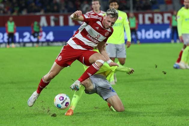 GER, 2 FBL Fortuna Duesseldorf vs SV Wehen Wiesbaden 03 11 2023, Merkur Spiel Arena, Duesseldorf, GER, 2 FBL Fortuna Duesseldorf vs SV Wehen Wiesbaden, in the picture nordphotoxGmbHx xMeuter nph00351