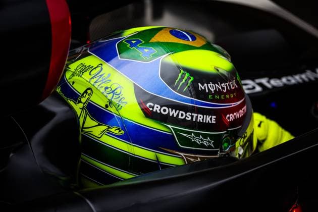 44 HAMILTON Lewis (gbr), Mercedes AMG F1 Team W14, action during the 2023 Formula 1 Rolex Grande Premio de Sao Paulo, 20th round of the 2023 Formula One World Championship, WM, Weltmeisterschaft from November 3 to 5, 2023 on the Autodromo JosÃ Carlos Pace, in Sao Paulo, Brazil - F1 - SAO PAULO GRAND PRIX 2023 DPPI Panoramic  00123044_G0OD0627
