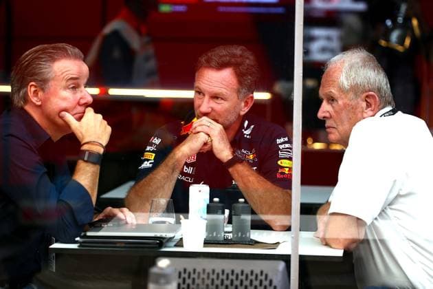 Formula 1 Rolex Sao Paulo Grand Prix 2023 , Autodromo Jose Carlos Pace, Interlagos, Formula 1 Rolex Sao Paulo Grand Prix 2023 , in the picture Raymond Vermeulen Manager of Max Verstappen NLD , Oracle Red Bull Racing , Team Principal Christian Horner Red Bull Racing , Motorsport Director Dr Helmut Marko Red Bull Racing nordphotoxGmbHx xBratic nph00250