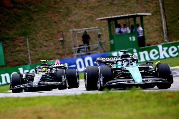 Formula 1 Rolex Sao Paulo Grand Prix 2023 , Autodromo Jose Carlos Pace, Interlagos, Formula 1 Rolex Sao Paulo Grand Prix 2023 , pictured Lance Stroll CAN , Aston Martin Aramco Cognizant Formula One Team, Lewis Hamilton GBR , Mercedes AMG Petronas F1 Team nordphotoxGmbHx xBratic nph00250