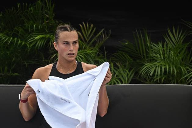 2023 WTA, Tennis Damen Finals - Day 6 CANCUN, MEXICO - NOVEMBER 3: Aryna Sabalenka during a match against Elena Rybakina of Kazakhstan, in the Third Round robin match on Day 6 during the of the GNP Seguros WTA Finals Cancun 2023 part of the Hologic WTA Tour, on November 3, 2023, in Cancun, Quintana Roo, Mexico. Cancun Mexico  Copyright: xArturxWidakx originalFilename:widak-2023wtaf231103_np71w.jpg