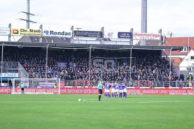 04 11 2023, Football, 2 Bundesliga, Matchday 12 Season 2023 2024, VfL Osnabrück Holstein Kiel, Guest block with the fans of Holstein Kiel xRHR PHOTO TKx Copyright: RHR-FOTOx RHR-FOTO TK