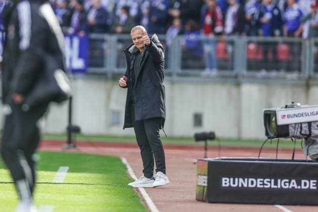 04 11 2023, Football, 2 Bundesliga, Matchday 12, Season 2023 2024, 1 FC Nuremberg FC Schalke 04, Head coach Karel Geraerts FC Schalke 04 Nuremberg Max Morlock Stadion Bayern Germany xRHR PHOTO TRx Copyright: RHR-FOTOx RHR-FOTO TR