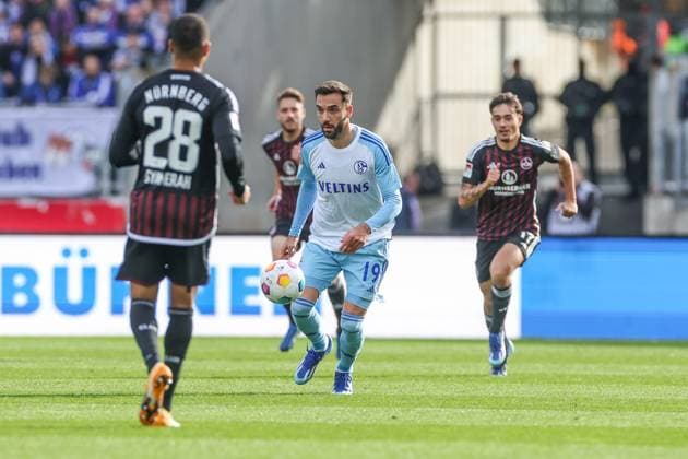 04 11 2023, Football, 2 Bundesliga, Matchday 12, Season 2023 2024, 1 FC Nürnberg FC Schalke 04, Kenan Karaman FC Schalke 04 Nürnberg Max Morlock Stadion Bayern Germany xRHR PHOTO TRx Copyright: RHR-FOTOx RHR-FOTO TR