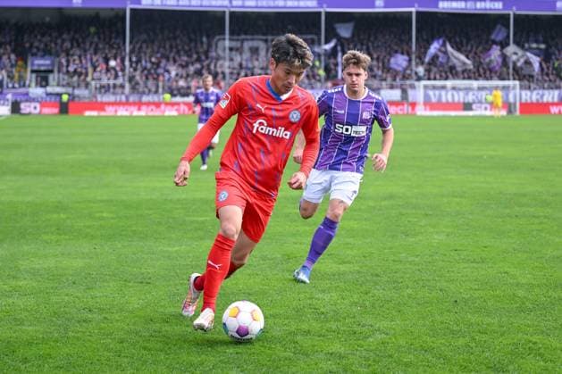 04 11 2023, Football, 2 Bundesliga, Matchday 12 Season 2023 2024, VfL Osnabrück Holstein Kiel, Shuto Machino Holstein Kiel xRHR PHOTO TKx Copyright: RHR-FOTOx RHR-FOTO TK