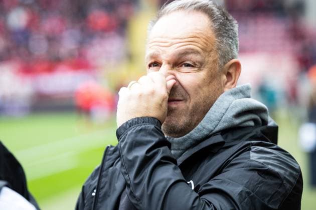 Alexander Zorniger GER, 1 FC Kaiserslautern vs Greuter Fürth, Soccer 2 Liga, Matchday 12, Season 2023 2024, 4 11 2023 DFL REGULATIONS PROHIBIT ANY USE OF PHOTOGRAPHS AS IMAGE SEQUENCES AND OR QUASI VIDEO, 1 FC Kaiserslautern vs Greuter Fürth, Soccer 2 Liga, Matchday 12, Season 2023 2024, 4 11 2023 Kaiserslautern Copyright: xFoto:xEIBNER ThomasxFuesslerx EP_tfr