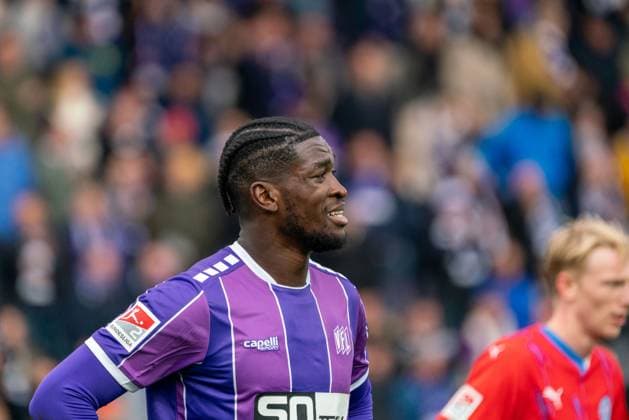 Kwasi Okyere Wriedt VfL Osnabrueck, 10 GER, VfL Osnabrueck vs Holstein Kiel, Football, 2 Bundesliga, Matchday 12, Season 2023 2024, 04 11 2023 DFL REGULATES PROHIBIT ANY USE OF PHOTOGRAPHS AS IMAGE SEQUENCES AND OR QUASI VIDEO VfL Osnabrueck vs Holstein Kiel, Football, 2 Bundesliga, Matchday 12, Season 2023 2024, 04 11 2023 Osnabrueck Copyright: xEibner-Pressefoto FabioxDeinertx EP_FDT