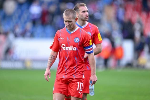 04 11 2023, Football, 2 Bundesliga, Matchday 12 Season 2023 2024, VfL Osnabrück Holstein Kiel, Lewis Holtby Holstein Kiel xRHR PHOTO TKx Copyright: RHR-FOTOx RHR-FOTO TK
