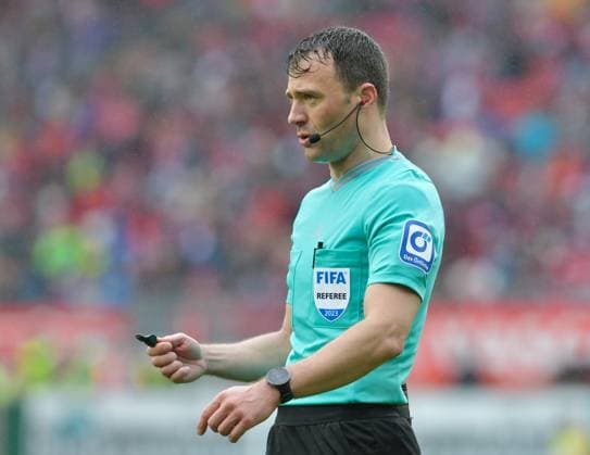 Soccer 2 Bundesliga Season 2023 24 Kaiserslautern Fritz Walter Stadion 28 10 2023 1 FC Kaiserslautern fck SpVgg Greuther Fürth fue 0 2 Referee Felix ZWAYER Soccer 2 Bundesliga 1 FC Kaiserslautern
