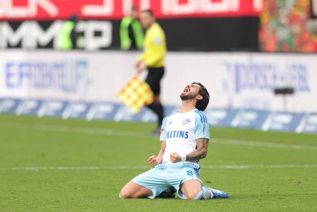 Danny Latza, Schalke, after the first leg of the 2023 2024 season between 1 FC Nuremberg and Schalke 04 1 2 in Nuremberg 04 11 2023