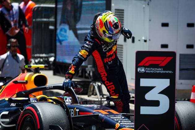 PEREZ Sergio (mex), Red Bull Racing RB19, portrait during the 2023 Formula 1 Rolex Grande Premio de Sao Paulo, 20th round of the 2023 Formula One World Championship, WM, Weltmeisterschaft from November 3 to 5, 2023 on the Autodromo JosÃ Carlos Pace, in Sao Paulo, Brazil - F1 - SAO PAULO GRAND PRIX 2023 DPPI Panoramic  00123044_G0OD1074