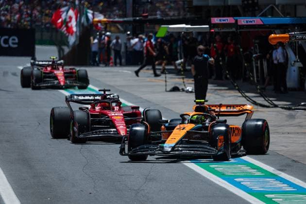 04 NORRIS Lando (gbr), McLaren F1 Team MCL60, 16 LECLERC Charles (mco), Scuderia Ferrari SF-23, action during the 2023 Formula 1 Rolex Grande Premio de Sao Paulo, 20th round of the 2023 Formula One World Championship, WM, Weltmeisterschaft from November 3 to 5, 2023 on the Autodromo Josà Carlos Pace, in Sao Paulo, Brazil - F1 - SAO PAULO GRAND PRIX 2023 DPPI Panoramic 00123044_G0OD1050