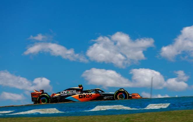 04 NORRIS Lando (gbr), McLaren F1 Team MCL60, action during the 2023 Formula 1 Rolex Grande Premio de Sao Paulo, 20th round of the 2023 Formula One World Championship, WM, Weltmeisterschaft from November 3 to 5, 2023 on the Autodromo JosÃ Carlos Pace, in Sao Paulo, Brazil - F1 - SAO PAULO GRAND PRIX 2023 DPPI Panoramic  00123044_F12023GP21BRA_JK231340