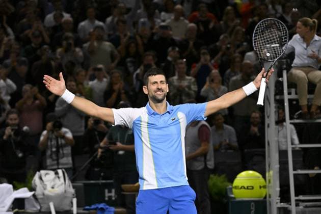 Tennis - Rolex Paris Master 2023 - Novak Djokovic - Serbie TENNIS : Rolex Paris Master 2023 - France - 04 11 2023 ChrysleneCaillaud Panoramic 